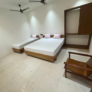 Lodge Saj Rest', Kannur